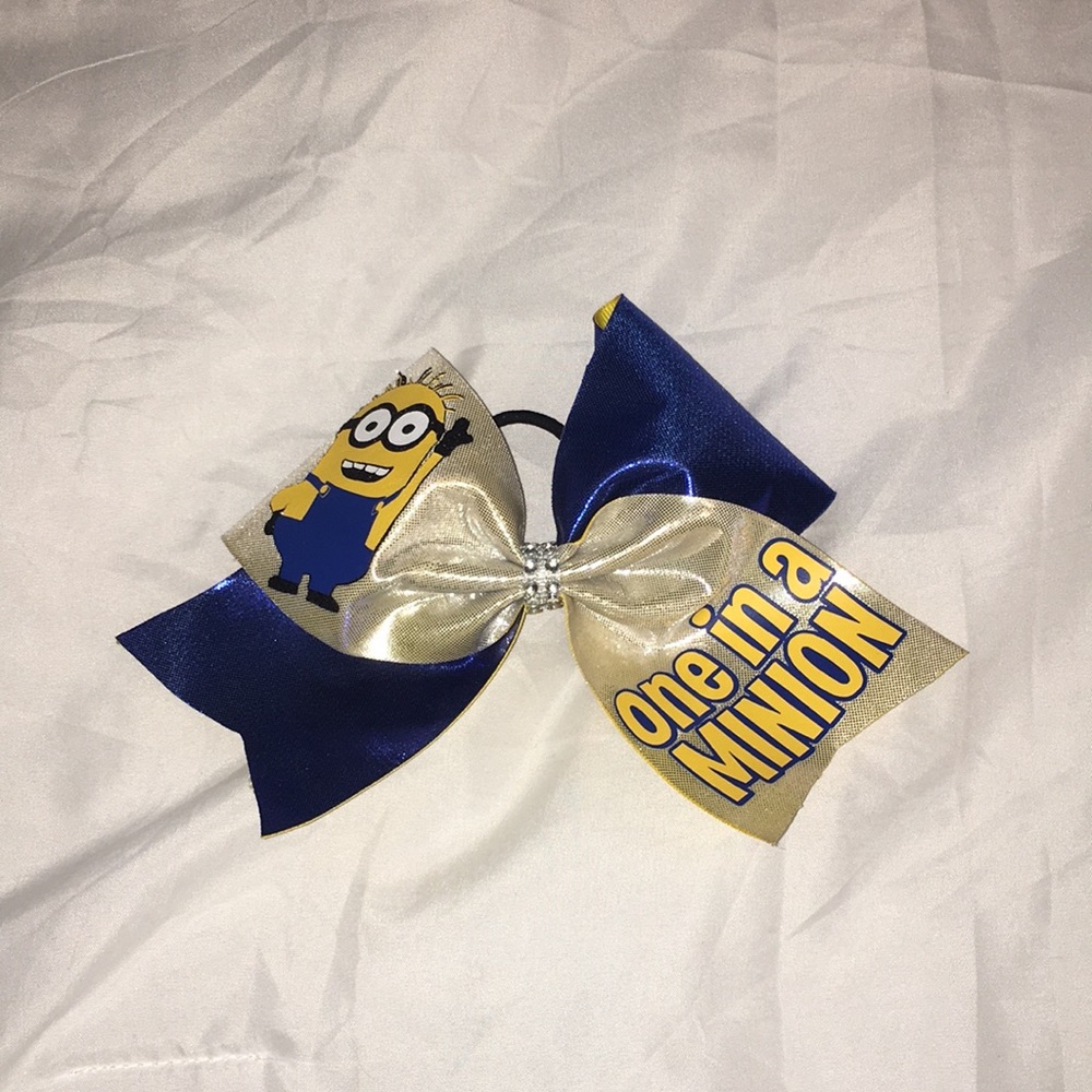 Minion Cheer Bow